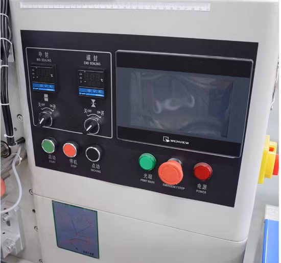 Macchina confezionatrice semiautomatica per posate per stoviglie usa e getta in plastica